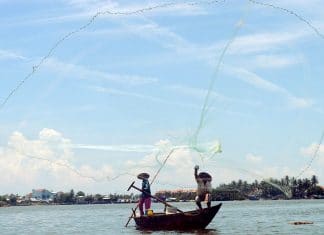 Vu Gia, gõ mạn thuyền ta hát- Thơ Bùi Xuân Vu Gia, gõ mạn thuyền ta hát- Thơ Bùi Xuân