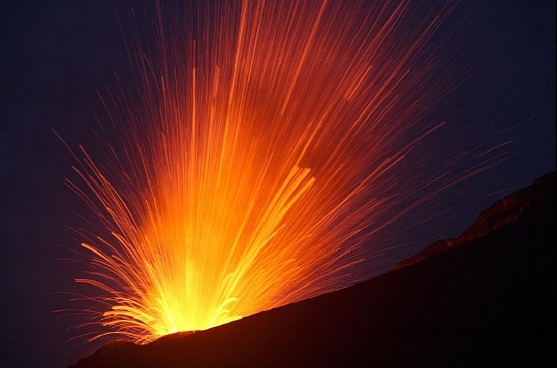 2 1 - Ngắm nhìn những ngọn núi lửa đang hoạt động trên khắp thế giới