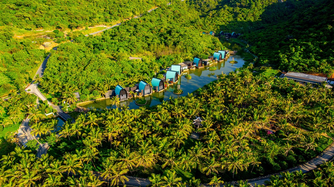 InterContinental Danang Sun Peninsula Resort - Phát triển du lịch bền vững: Không nên đại trà hoá các điểm đến