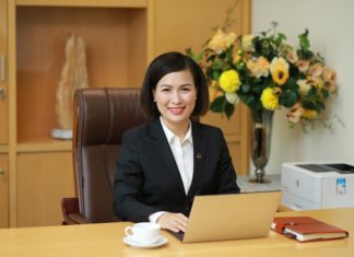 Phó Chủ tịch HĐQT kiêm Tổng Giám đốc (TGĐ) Bùi Thị Thanh Hương
