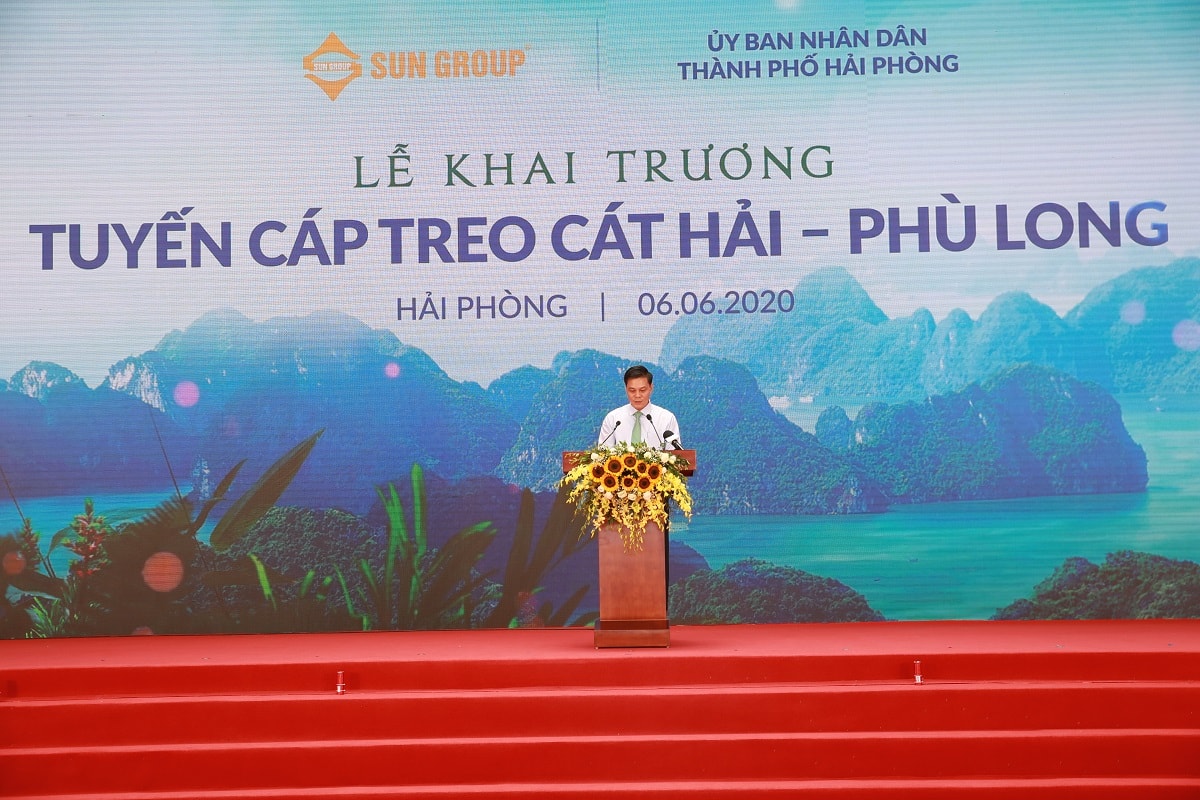Chủ tịch UBND thành phố Nguyễn Văn Tùng phát biểu tại Lễ khai trương min - Hải Phòng đưa cáp treo 3 dây hiện đại do Sun Group đầu tư vào khai thác