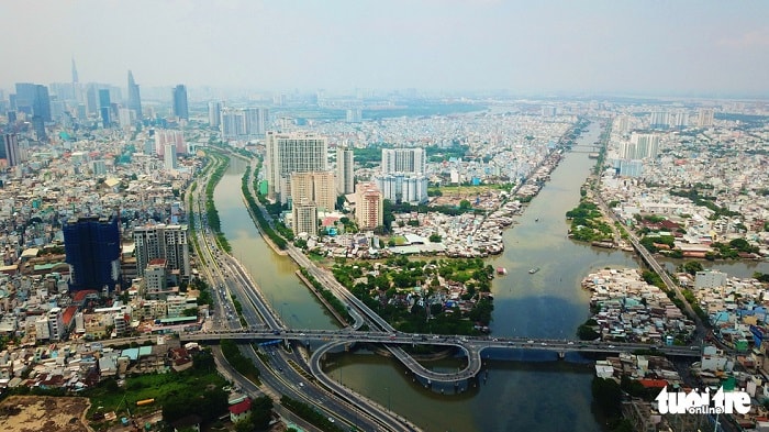 11 min 4 - Ngắm Sài Gòn - thành phố hoa lệ bên những dòng sông