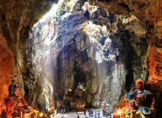 Danh Thắng Ngũ Hành Sơn Danh Thắng Ngũ Hành Sơn - Văn Hóa Nghệ Thuật - vansudia.net
