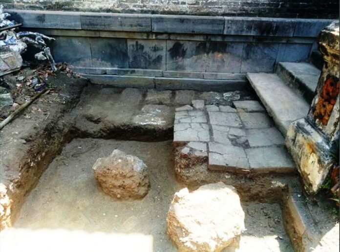 Khai quật tại ngôi điện đặc biệt có 13 đời vua Nguyễn đăng quang: Nhiều xuất lộ bất ngờ