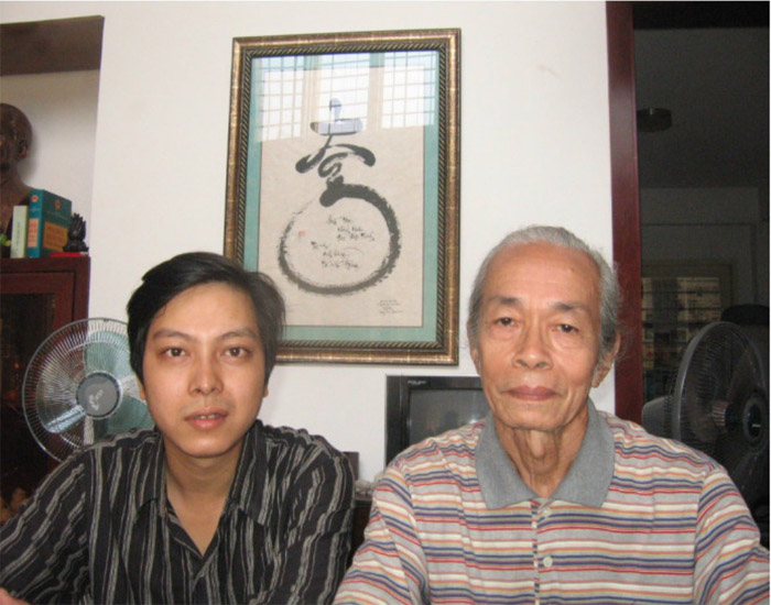 Tiến sĩ Lâm Vinh và Nhà thơ Bùi Xuân Mẫn (Tổng biên tập vansudia.net)