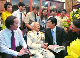Một chiều trong ngôi nhà Đại tướng Một chiều trong ngôi nhà Đại tướng - Văn Hóa - Nghệ Thuật