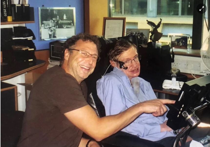 Tình bạn của Stephen Hawking và Leonard Mlodinow kéo dài gần hai thập kỷ. Ảnh: The times.