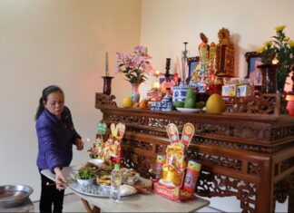 Nghi thức cúng ông Công, ông Táo – Nhà nghiên cứu văn hóa Phạm Đình Hải Nghi thức cúng ông Công, ông Táo - Nhà nghiên cứu văn hóa Phạm Đình Hải