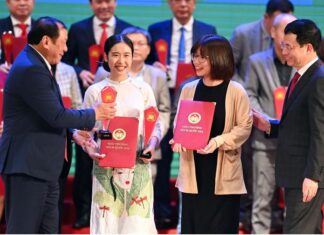 Dự đoán bức tranh xuất bản năm 2022 Dự đoán bức tranh xuất bản năm 2022 - VSD Văn Hóa - Nghệ Thuật