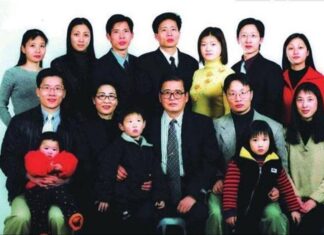 Bí quyết của cha nghèo nuôi 5 con thành tiến sĩ Bí quyết của cha nghèo nuôi 5 con thành tiến sĩ