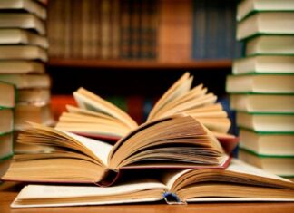 Một số đặc trưng bản thể của văn bản văn học Một số đặc trưng bản thể của văn bản văn học