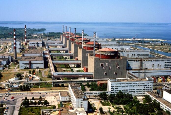 Hiểm họa rình rập các nhà máy điện hạt nhân ở Ukraine trong cuộc chiến Hiểm họa rình rập các nhà máy điện hạt nhân ở Ukraine trong cuộc chiến