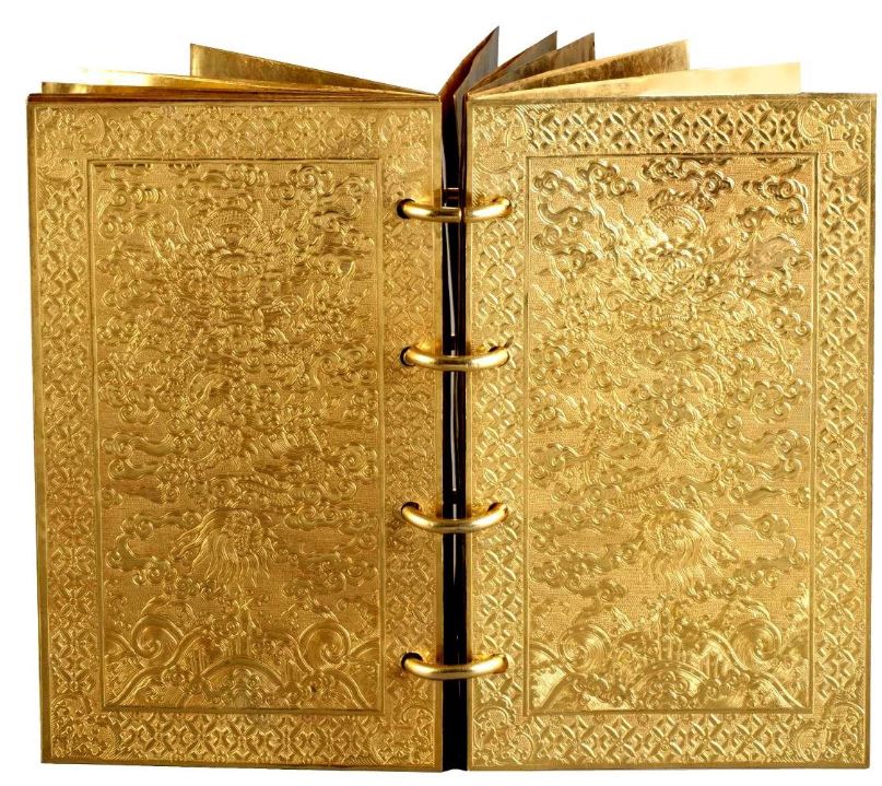 25 min 2 - Bảo vật quốc gia bằng vàng ròng, nặng hơn 100 lượng: Bí mật trong 13 trang sách