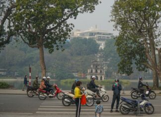 Người lao động được nghỉ 7 ngày vì lễ giỗ Tổ Hùng Vương và 30-4, 1-5 đúng vào cuối tuần