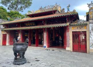 Lăng Ông Bà Chiểu và giai thoại về vị tổng trấn tài đức