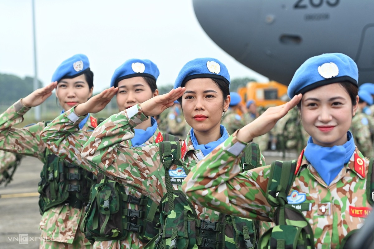 Các nữ quân nhân của Đội Công binh số 1