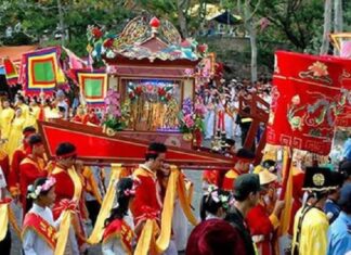 Trình UNESCO công nhận Lễ hội Vía Bà Chúa Xứ núi Sam là di sản văn hóa nhân loại