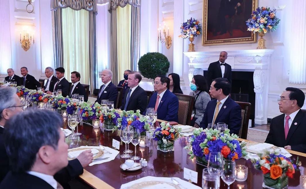 28 min 3 - Hình ảnh Thủ tướng Phạm Minh Chính cùng các nhà lãnh đạo ASEAN dự chiêu đãi của Tổng thống Hoa Kỳ