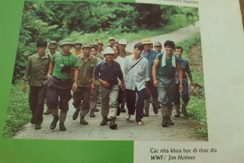 Các nhà khoa học đi thực địa tại Vườn quốc gia Vũ Quang (Ảnh: Ông Tự cung cấp).