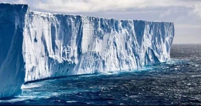 Các phần của thềm băng ở Nam Cực không ngừng phát triển trong suốt 20 năm qua dù cho Trái Đất ngày càng nóng lên