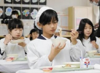 Bún bò Huế được đưa vào thực đơn trường học ở Nhật