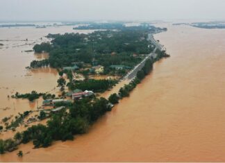 Chuyên gia: Mưa bão khả năng dồn dập vào cuối năm, thiên tai khốc liệt