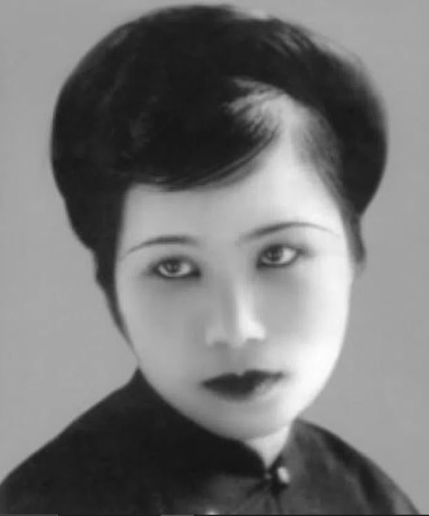 Nhân 90 năm phong trào Thơ mới (1932-2022): Nữ sĩ Hằng Phương và thủ pháp danh gia vọng tộc