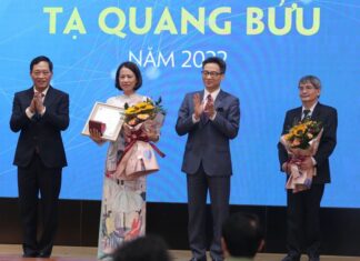 Vinh danh nhà khoa học giải Tạ Quang Bửu 2022