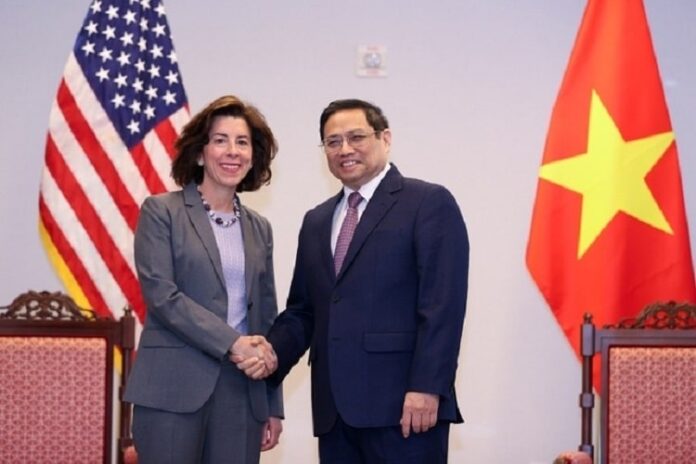 Việt Nam - Hoa Kỳ ký kết nhiều văn kiện hợp tác - Tư Liệu - vansudia.net