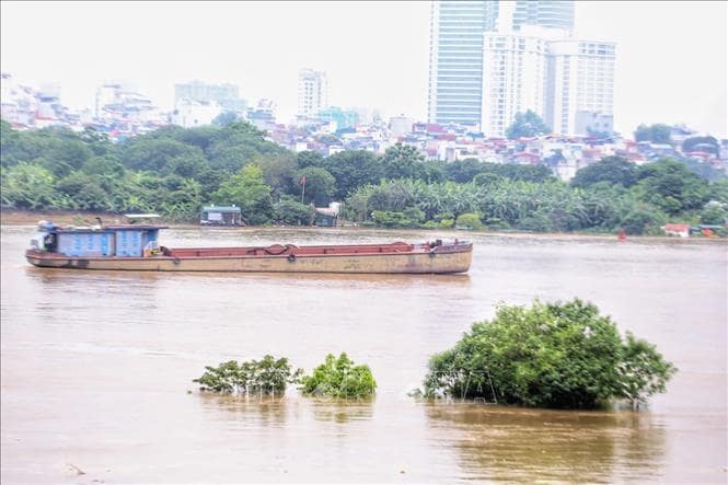 23 min - Mực nước sông Hồng tại Hà Nội lên cao
