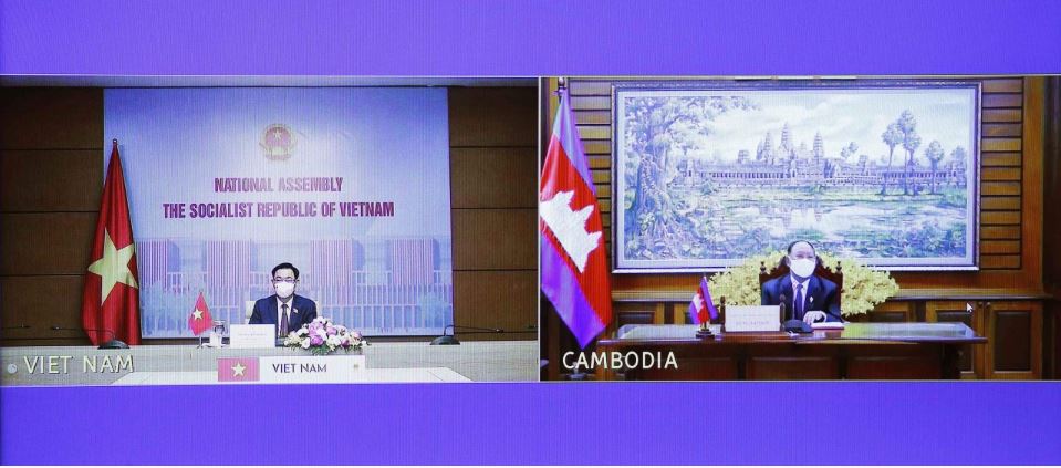 57 min - Những bức ảnh quý về quan hệ hữu nghị Việt Nam-Campuchia: 55 năm chảy mãi nghĩa tình