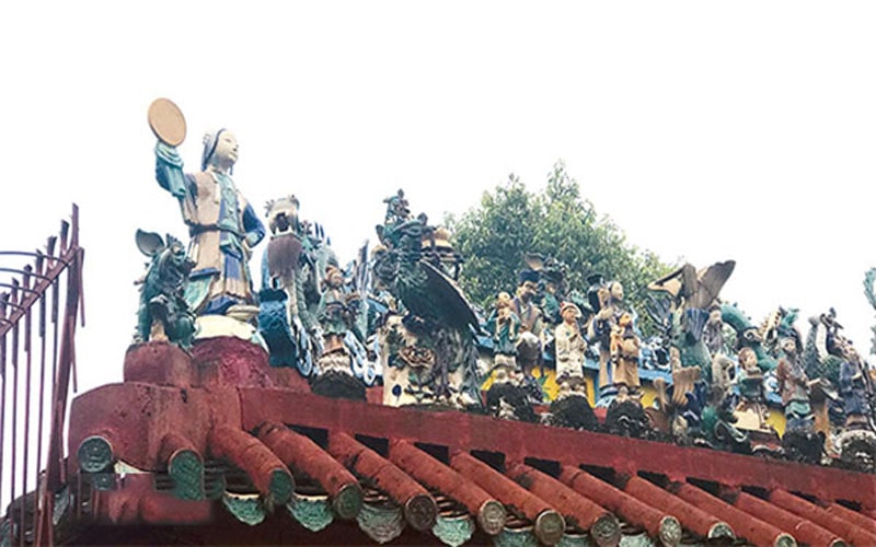 Mai tien dinh voi hang tram tuong gom dac sac min - Đi tìm thời vàng son của gốm Biên Hòa