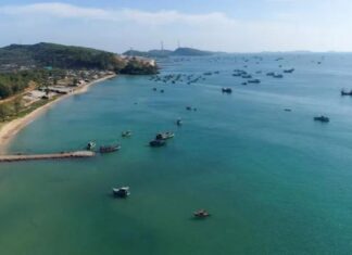 Phát triển kinh tế biển gắn với bảo tồn đa dạng sinh học
