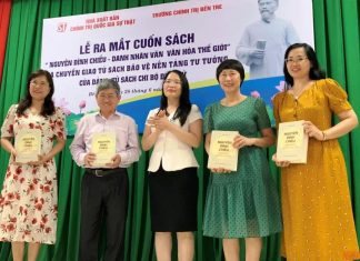 Ra mắt sách ‘Nguyễn Đình Chiểu-Danh nhân văn hóa thế giới’ Ra mắt sách 'Nguyễn Đình Chiểu-Danh nhân văn hóa thế giới'
