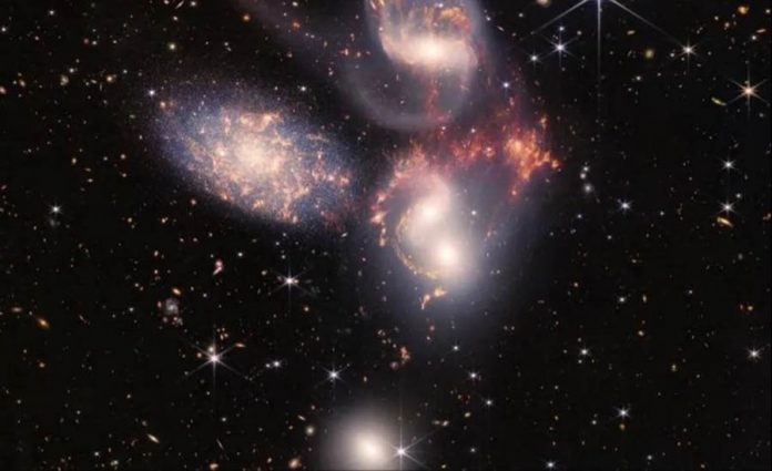 Loạt ảnh đầu tiên từ kính thiên văn vũ trụ mạnh nhất lịch sử