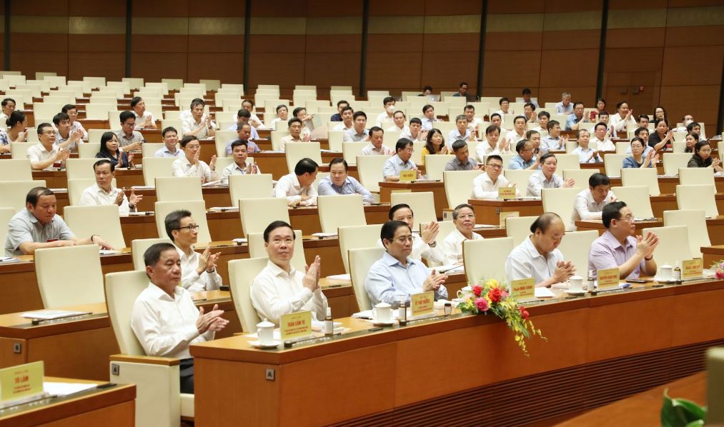 Các đại biểu dự Hội nghị tại Hội trường Diên Hồng, nhà Quốc hội, sáng 21/7. Ảnh: Hoàng Phong