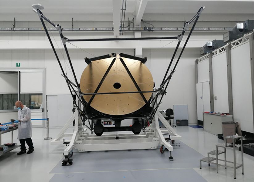 Guong chinh cua kinh vien vong ASTHROS min - Khí cầu NASA khổng lồ chở kính viễn vọng lên cao 40.000 m