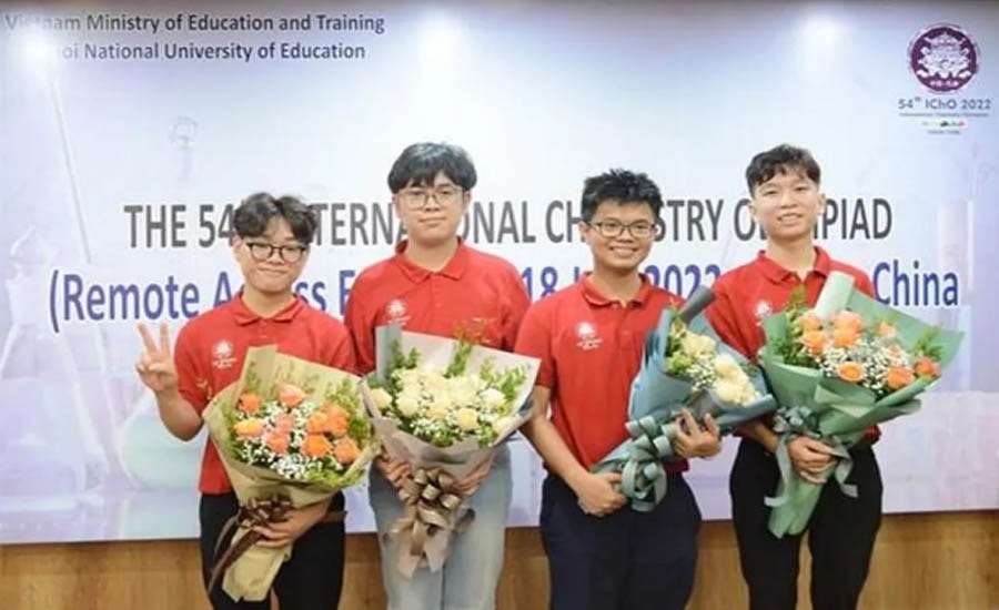 Lần thứ hai trong 26 năm tham dự thi Olympic Hóa học, Việt Nam có 4 học sinh đều đoạt huy chương vàng. (Ảnh: PV)