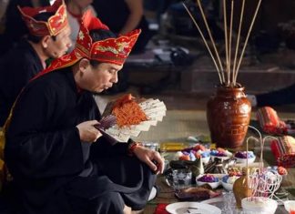 Lưu giữ ‘bách khoa thư’ của người Mường Lưu giữ 'bách khoa thư' của người Mường