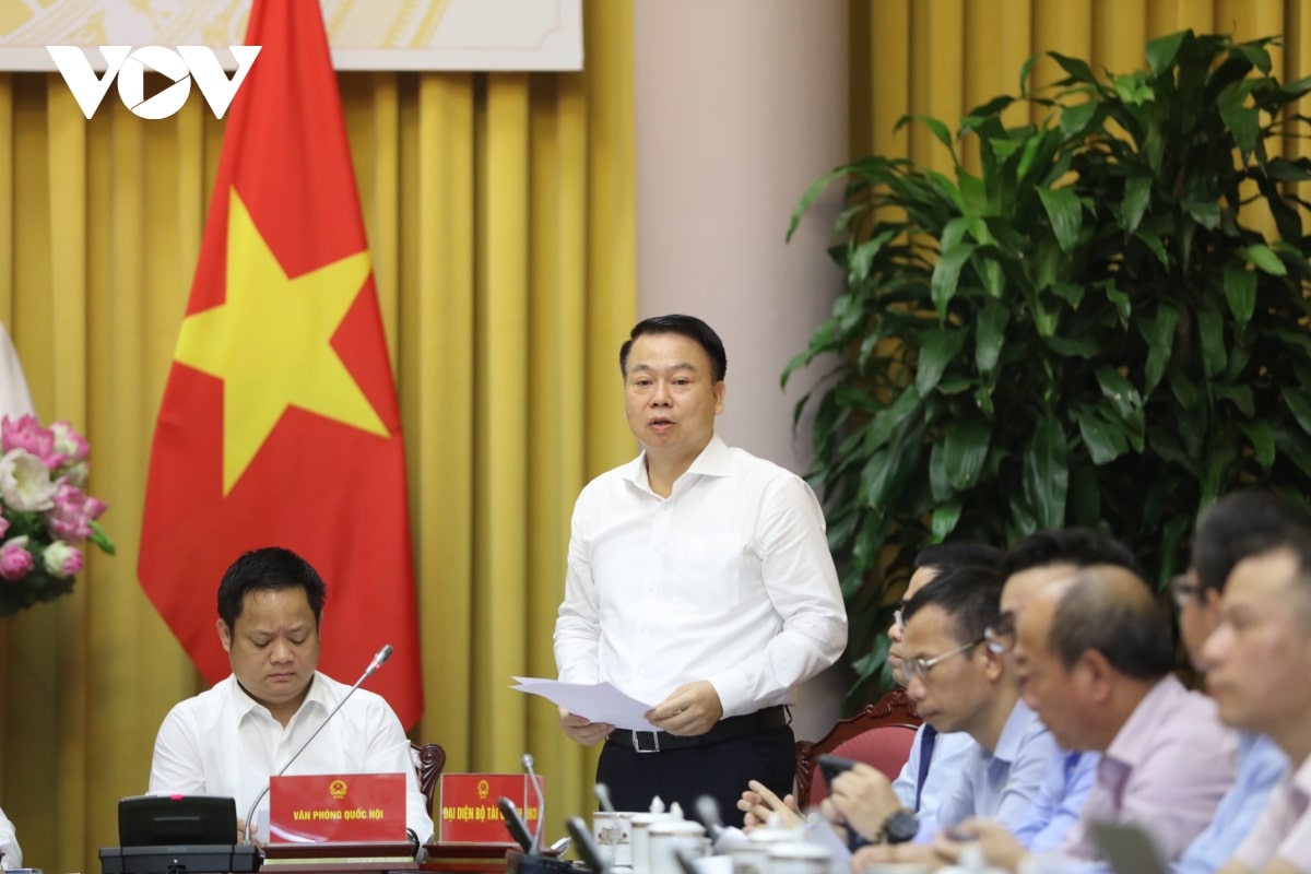 Ong Nguyen Duc Chi Thu truong Bo Tai chinh min - Công bố 5 luật mới được Quốc hội thông qua