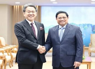 Thủ tướng Phạm Minh Chính tiếp Chủ tịch Hội đồng Quản trị Ngân hàng Hợp tác quốc tế Nhật Bản