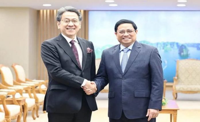 Thủ tướng Phạm Minh Chính tiếp Chủ tịch Hội đồng Quản trị Ngân hàng Hợp tác quốc tế Nhật Bản