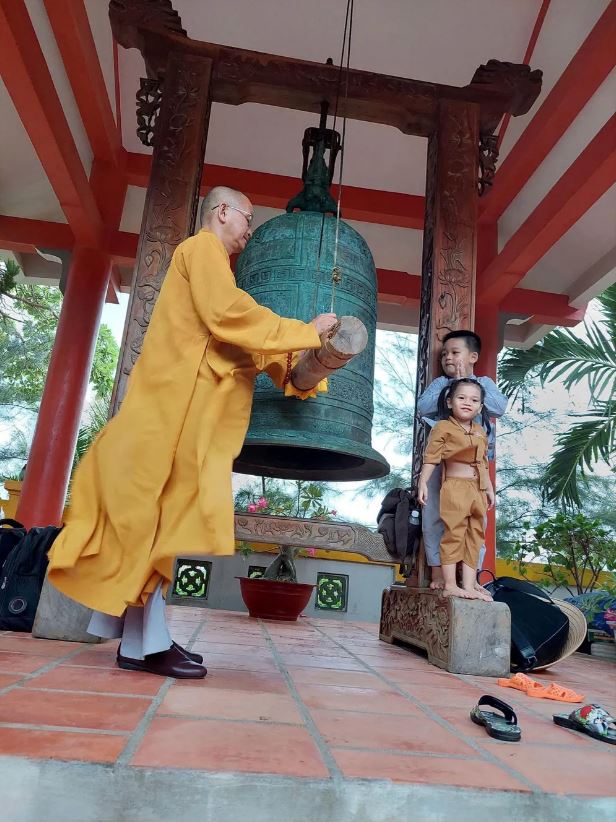 Tieng chuong hoa binh tren dao Sinh Ton min - Khánh thành 3 ngôi chùa tại huyện đảo Trường Sa: Thiêng liêng những cột mốc tâm linh
