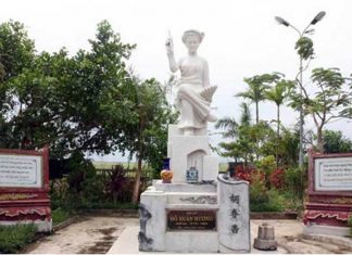 Hồ Xuân Hương – Khát khao vọng mấy trăm năm lẻ Hồ Xuân Hương – Khát khao vọng mấy trăm năm lẻ