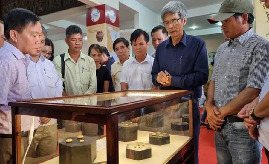 Bộ sưu tập trang sức vàng Trà Veo 3, thôn Trà Veo, xã Trà Xinh, huyện Trà Bồng và Lâm Thượng, xã Đức Phong, huyện Mộ Đức (Quảng Ngãi) đã được công nhận là Bảo vật Quốc gia Bộ sưu tập trang sức vàng Trà Veo 3, thôn Trà Veo, xã Trà Xinh, huyện Trà Bồng và Lâm Thượng, xã Đức Phong, huyện Mộ Đức (Quảng Ngãi) đã được công nhận là Bảo vật Quốc gia