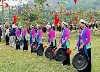 Cồng chiêng – nét văn hóa và hồn cốt của đồng bào dân tộc Mường xứ Thanh Cồng chiêng - nét văn hóa và hồn cốt của đồng bào dân tộc Mường xứ Thanh