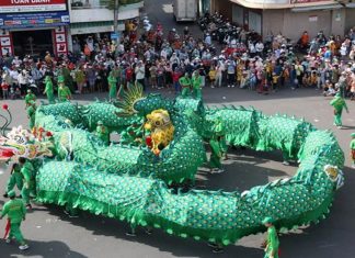 Độc đáo Lễ hội Nghinh Ông Quan Thánh Đế Quân tại Bình Thuận Độc đáo Lễ hội Nghinh Ông Quan Thánh Đế Quân tại Bình Thuận