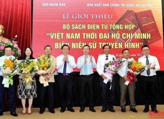 Giới thiệu bộ sách điện tử “Việt Nam thời đại Hồ Chí Minh – Biên niên sử truyền hình”