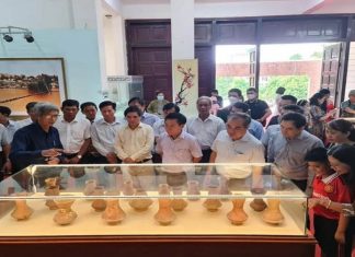 Hơn 300 cổ vật ngàn năm lần đầu được trưng bày Hơn 300 cổ vật ngàn năm lần đầu được trưng bày - vansudia.net