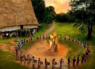 Không gian văn hóa Cồng Chiêng Tây Nguyên – Kiệt tác truyền khẩu và phi vật thể nhân loại Không gian văn hóa Cồng Chiêng Tây Nguyên - Kiệt tác truyền khẩu và phi vật thể nhân loại